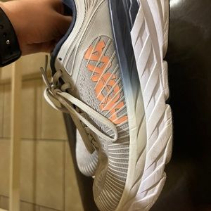 Hoka bondi 7.5b